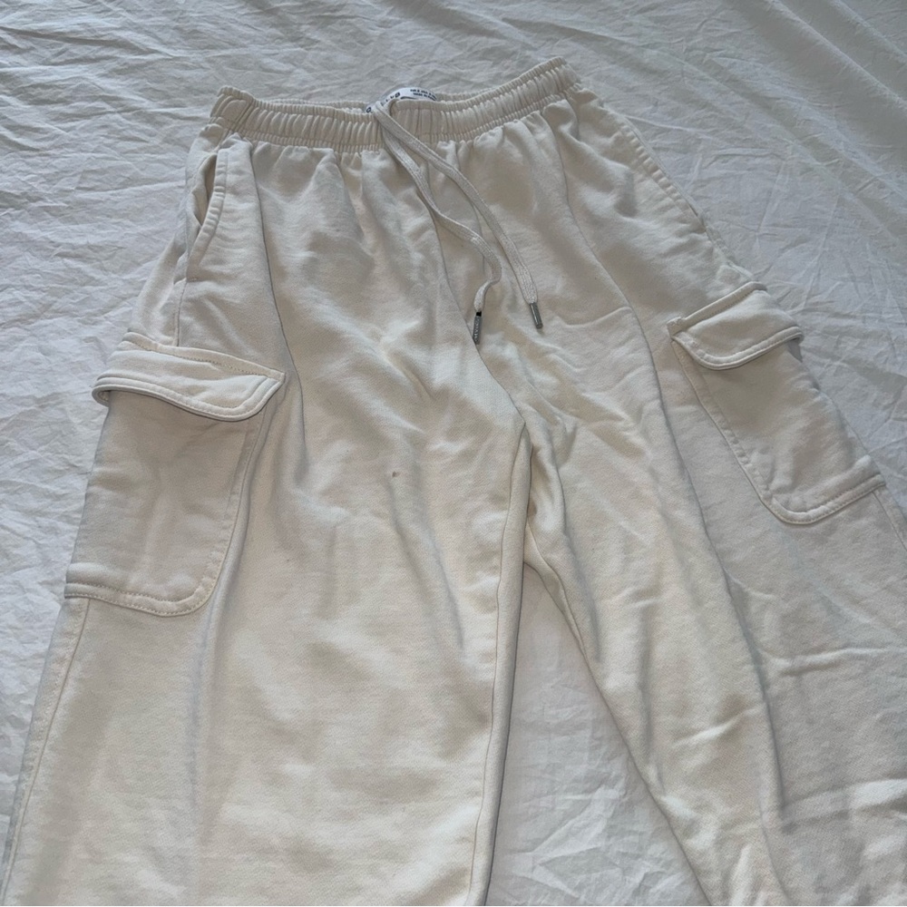 Bershka Cream Cargo Joggers Drawstring Sweatpants S - Picture 2 of 7
